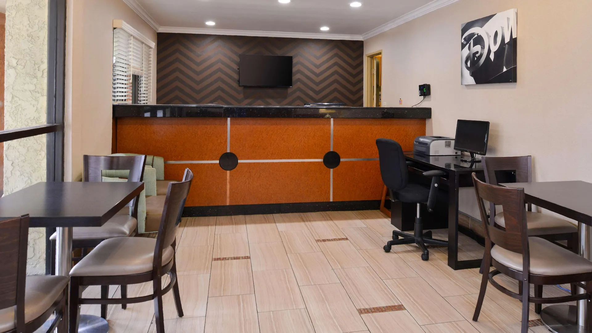 Best Western Courtesy Inn Hotel - Anaheim Resort At The Park