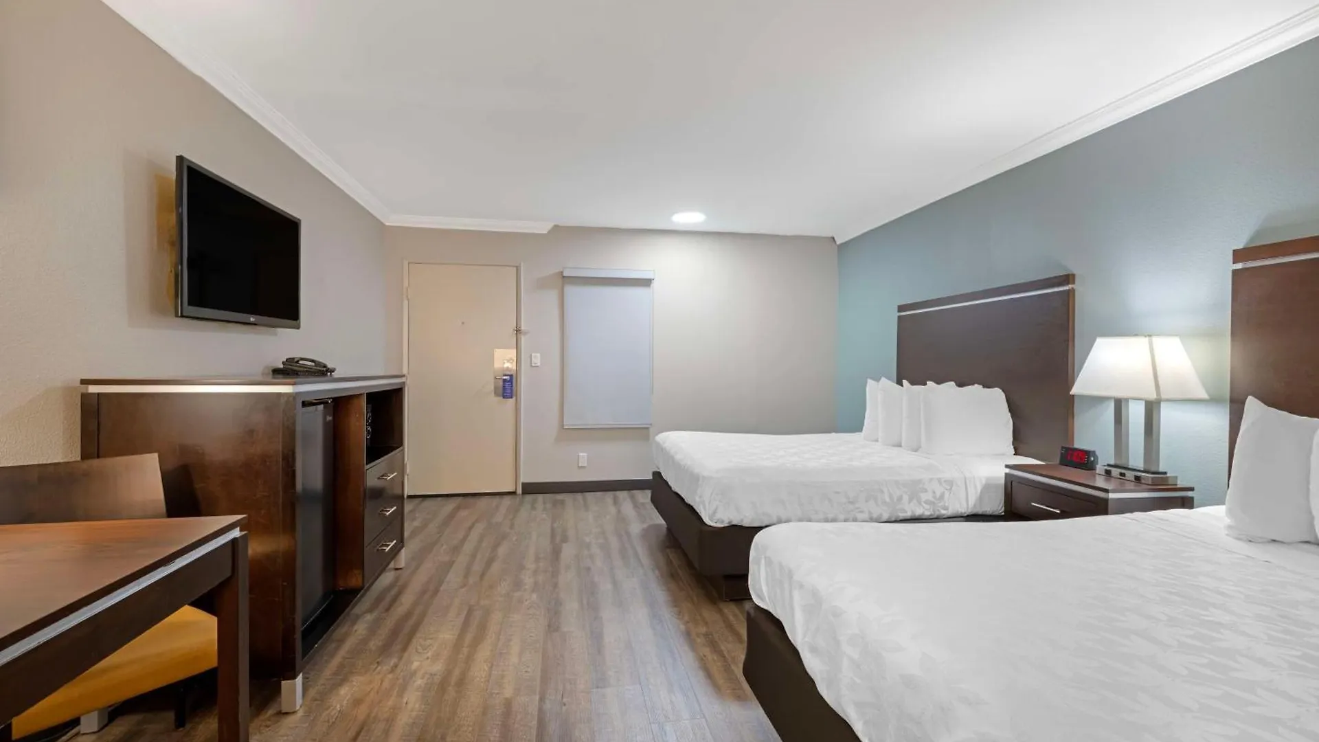 Best Western Courtesy Inn Hotel - Anaheim Resort At The Park 3*,