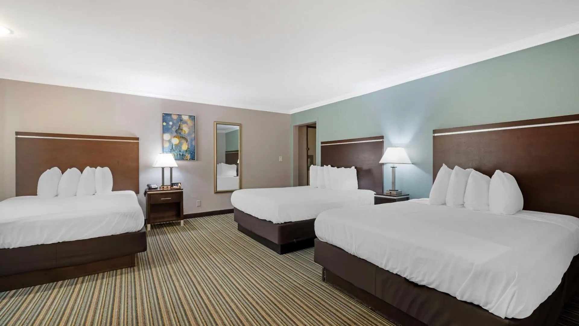 Best Western Courtesy Inn Hotel - Anaheim Resort At The Park