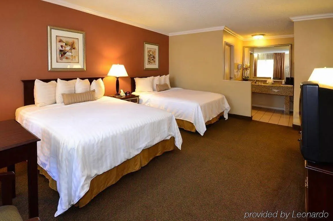 Best Western Courtesy Inn Hotel - Anaheim Resort At The Park 3*,
